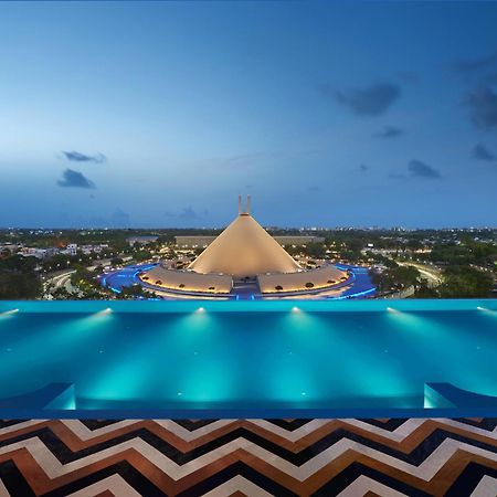 The Leela Gandhinagar Hotel ภายนอก รูปภาพ