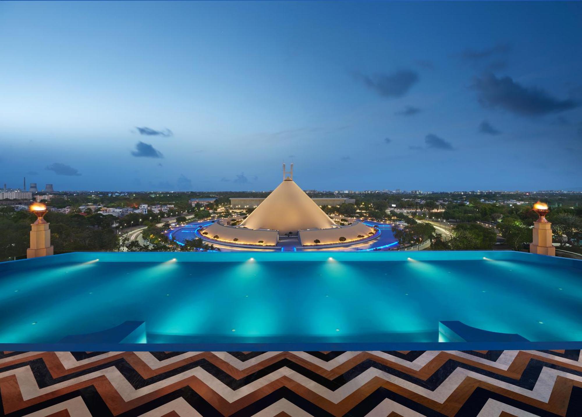 The Leela Gandhinagar Hotel ภายนอก รูปภาพ