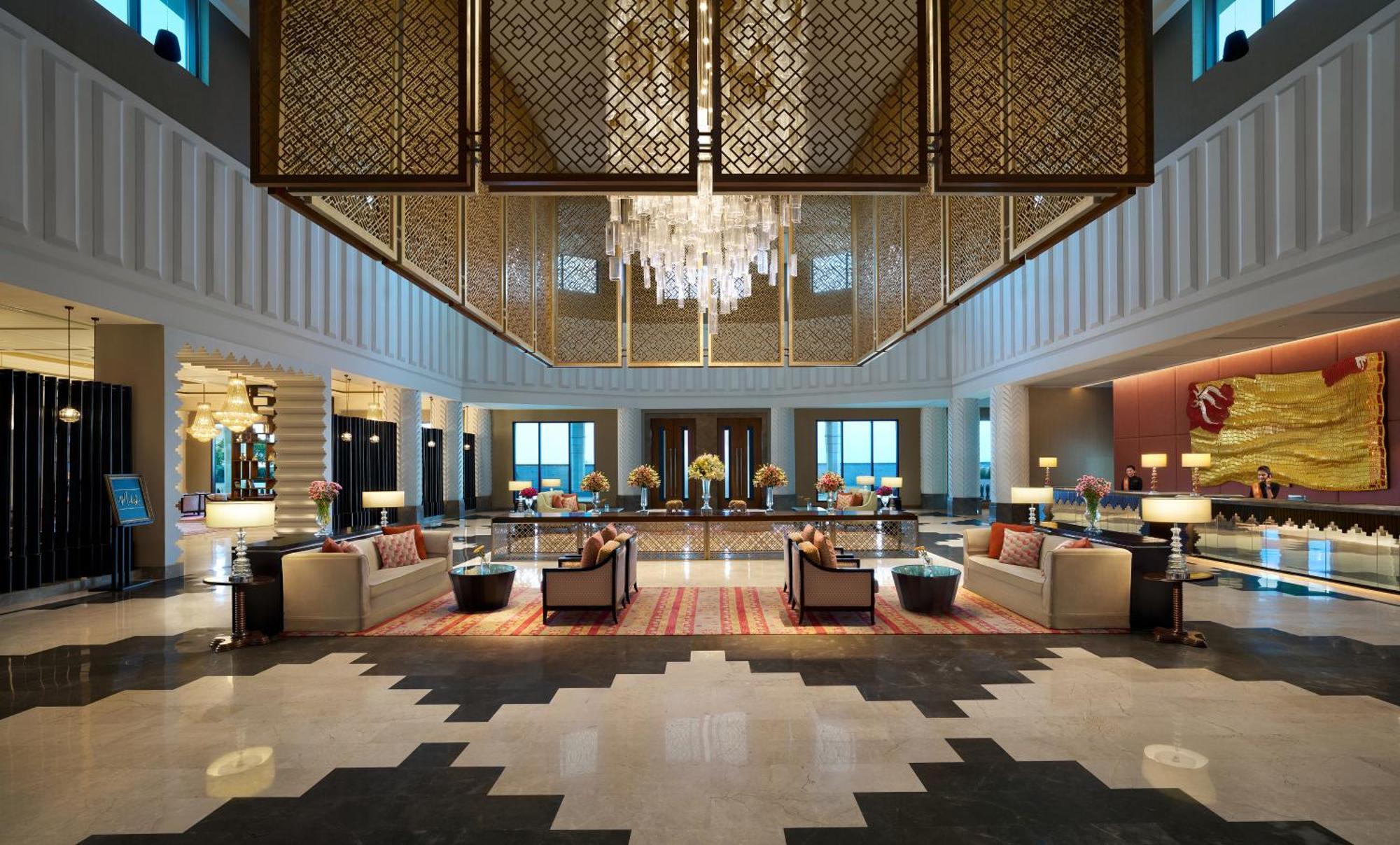 The Leela Gandhinagar Hotel ภายนอก รูปภาพ