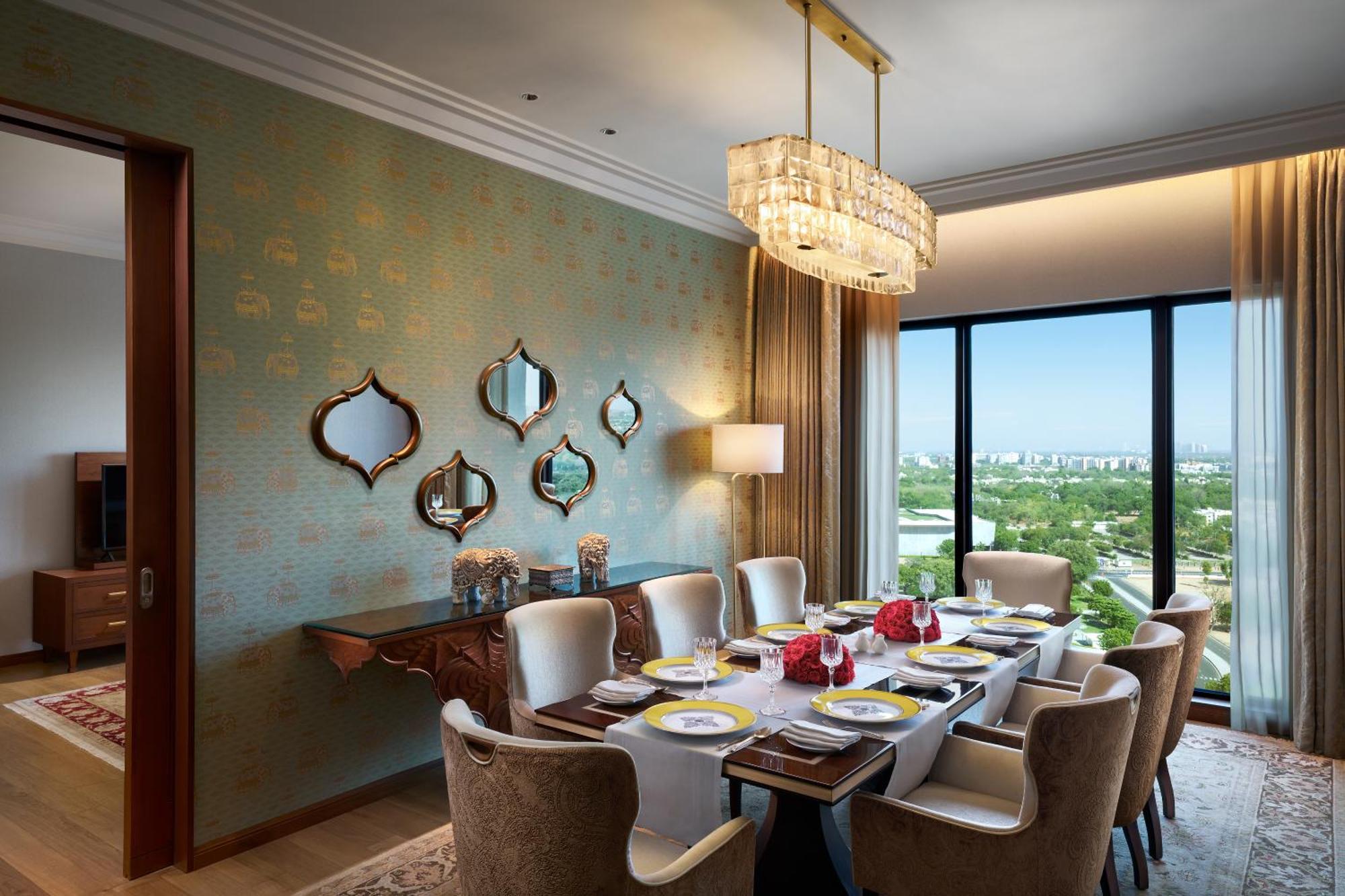 The Leela Gandhinagar Hotel ภายนอก รูปภาพ