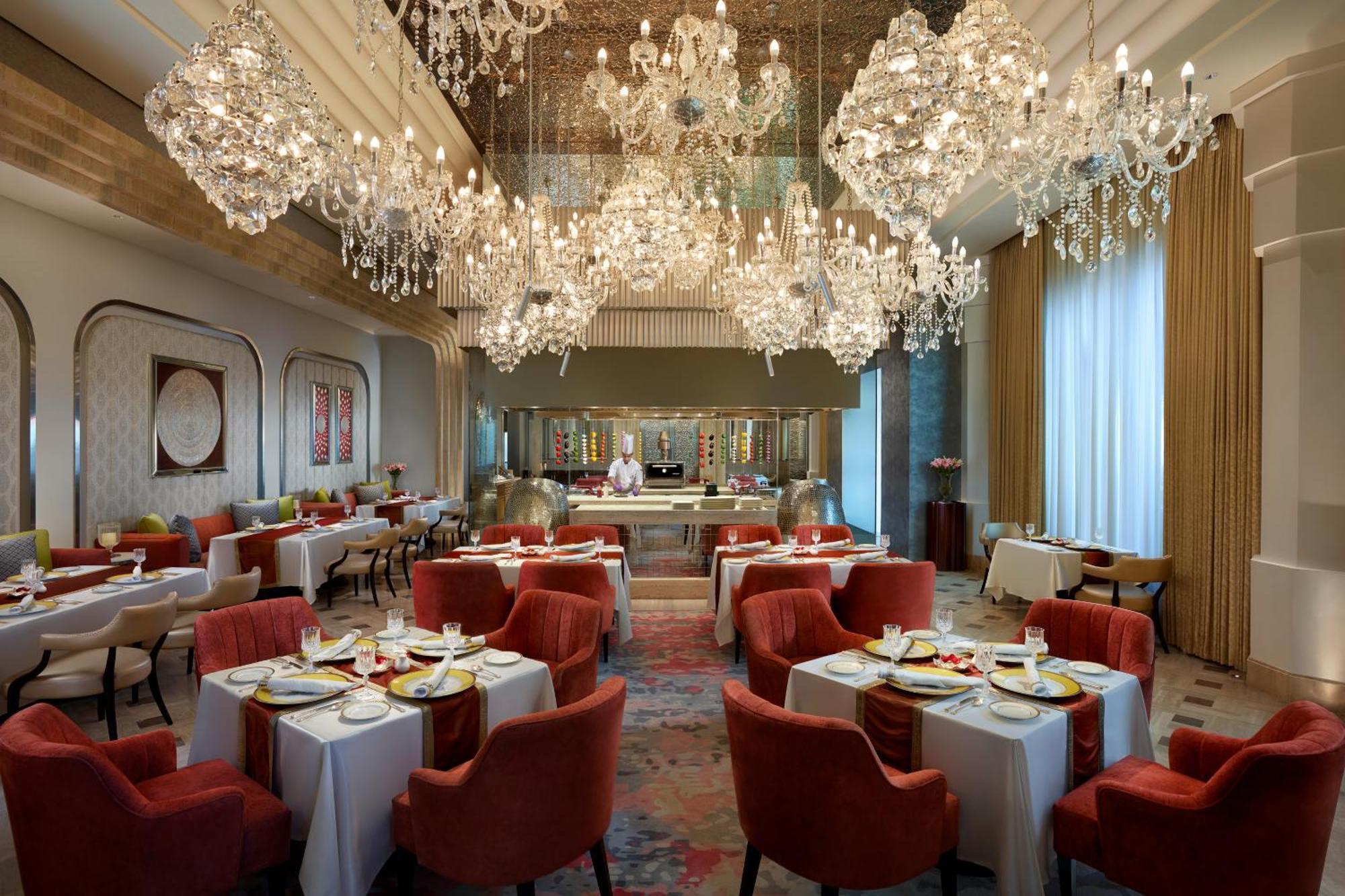 The Leela Gandhinagar Hotel ภายนอก รูปภาพ